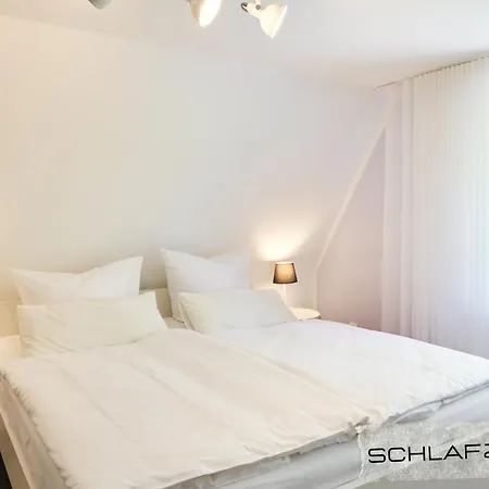 Ferienwohnung Mit Balkon In Zentraler Und Ruhiger Lage Büsum Buitenkant foto