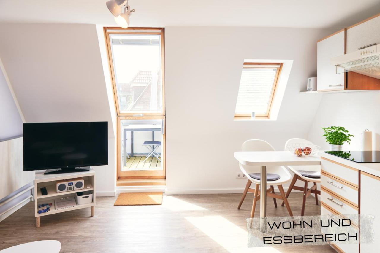 Mit Balkon In Zentraler Und Ruhiger Lage *