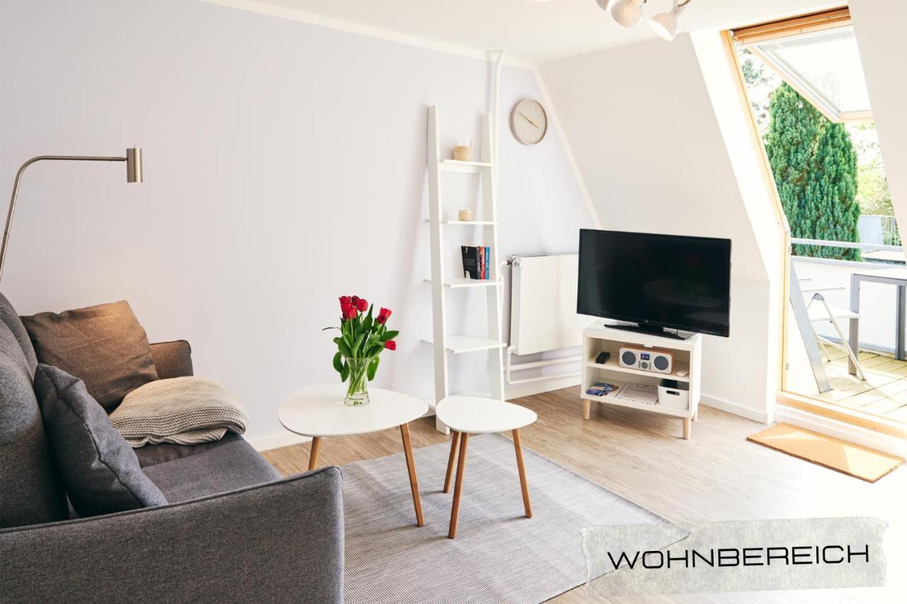 Mit Balkon In Zentraler Und Ruhiger Lage